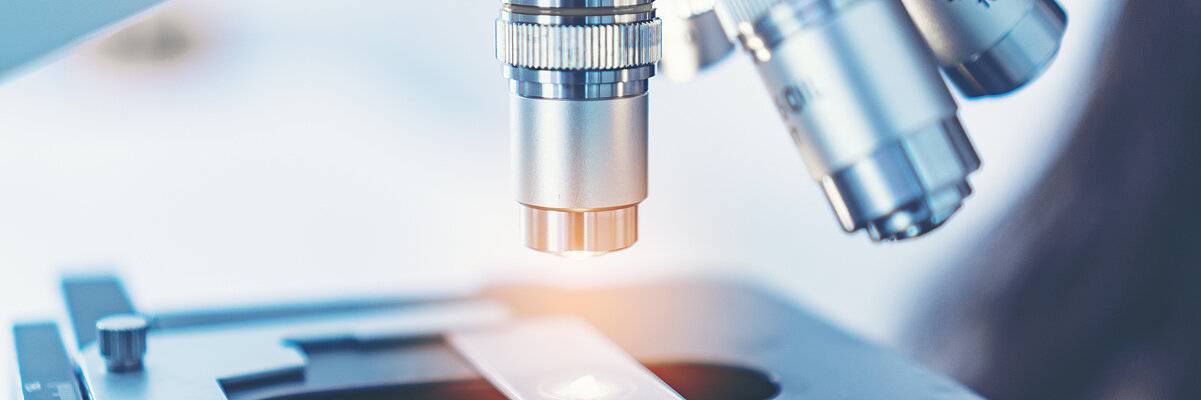 Detail eines Mikroskopes