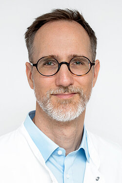 Prof. Dr. med. Julian Prell