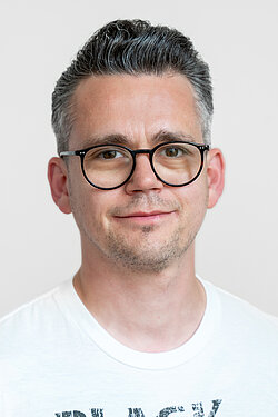 Adrian Elias Sternbeck