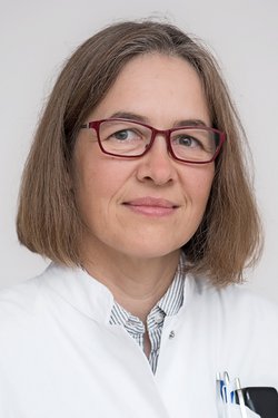 Dr. med. A. Viestenz
