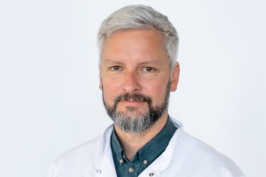 Brüche im Alter optimal versorgen  