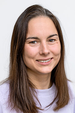 Dr. Maria Schwenke