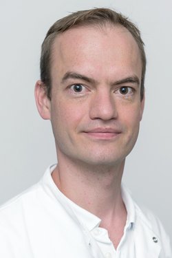 Dr. Simon Rieder