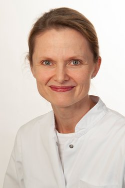 Dr. Katrin John