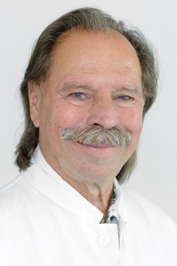 Prof. Dr. med. Hans-Joachim Schmoll